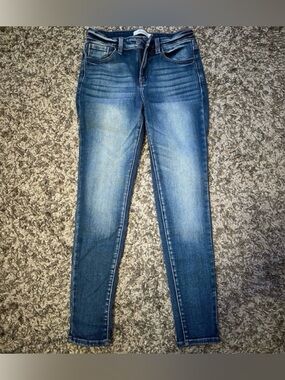 Buckle Women's Blue Jeans